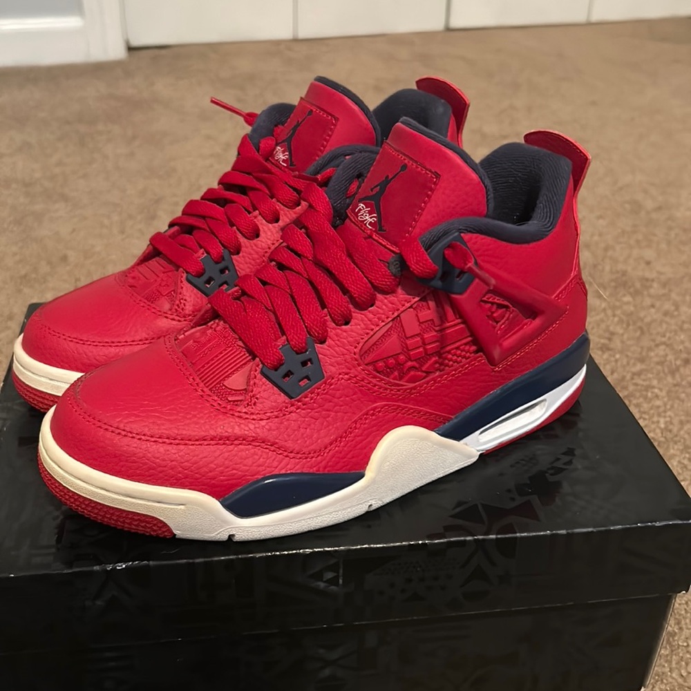 Jordan 4 Fiba